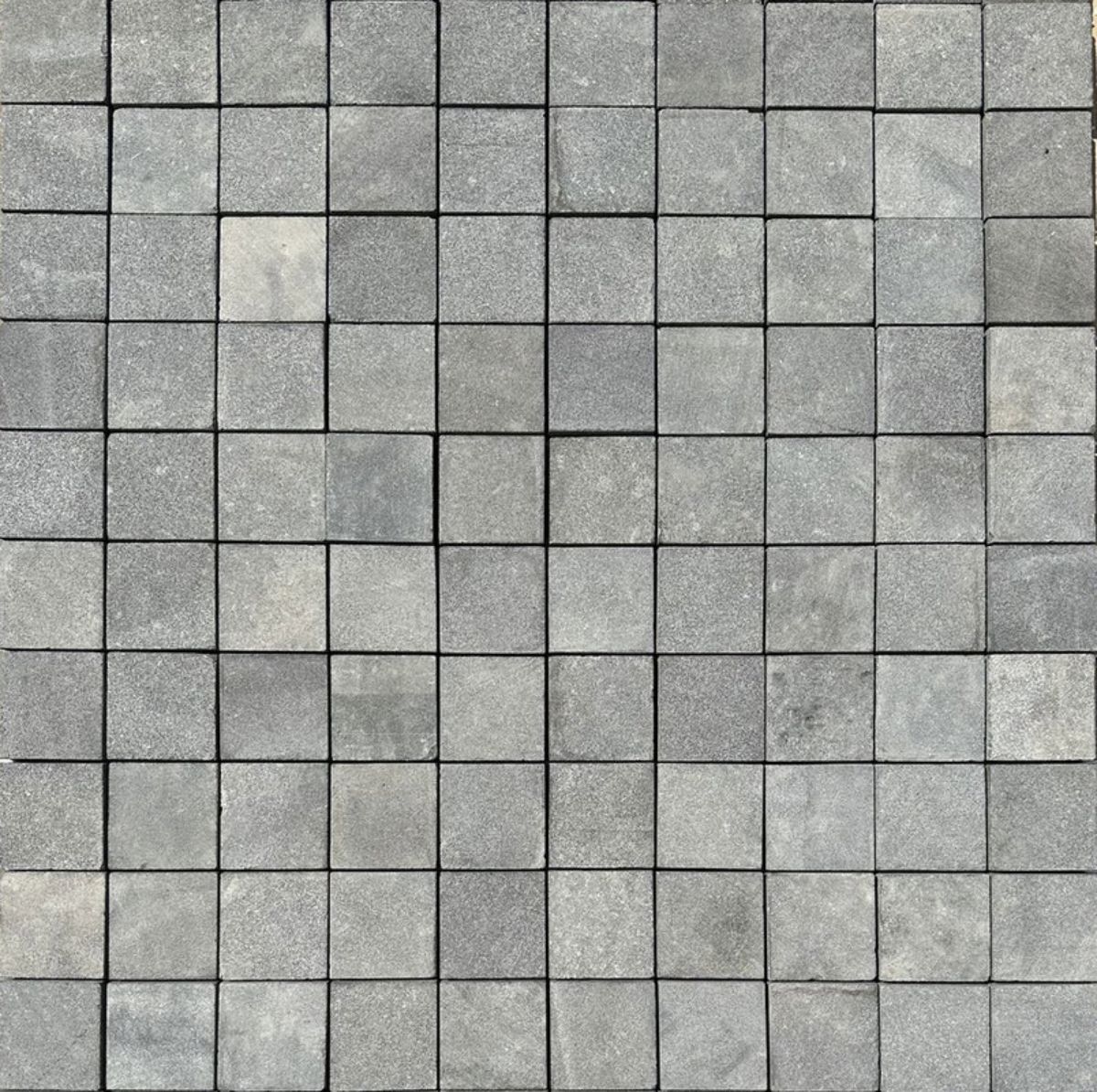 Basalt 10x10cm natural stone